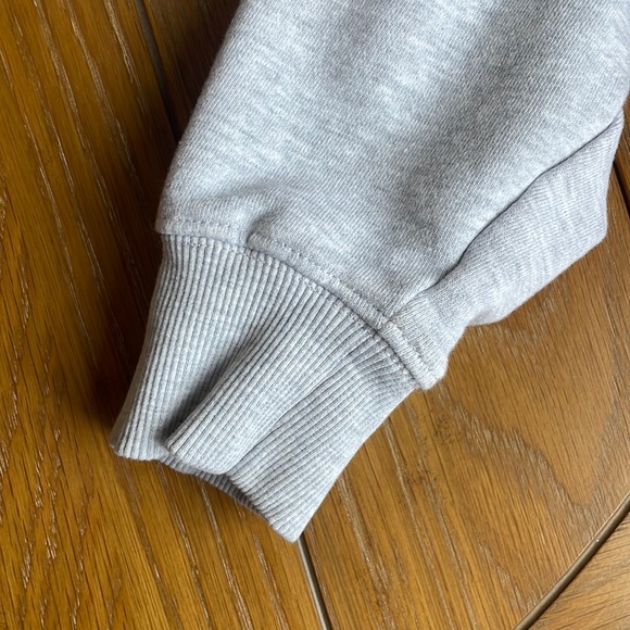 Cropped Grey Dynamite Sweatshirt - Picture 2 of 5